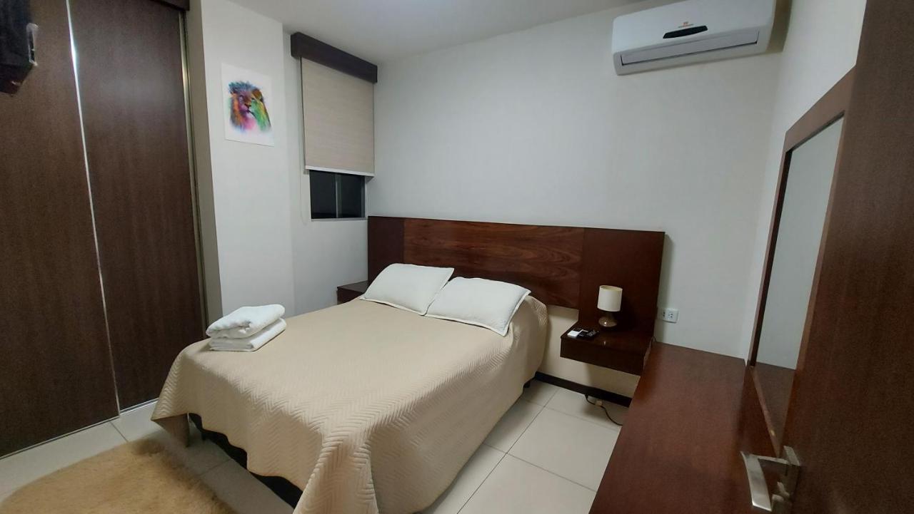 Hermoso Y Unico Apartamento Moderno, En Pleno Centro De Santa Cruz, Con Netflix Wi-Fi De 60 Mb, Estacionamiento Gratis Y Ac En Todos Los Ambientes Santa Cruz de La Sierra Eksteriør bilde
