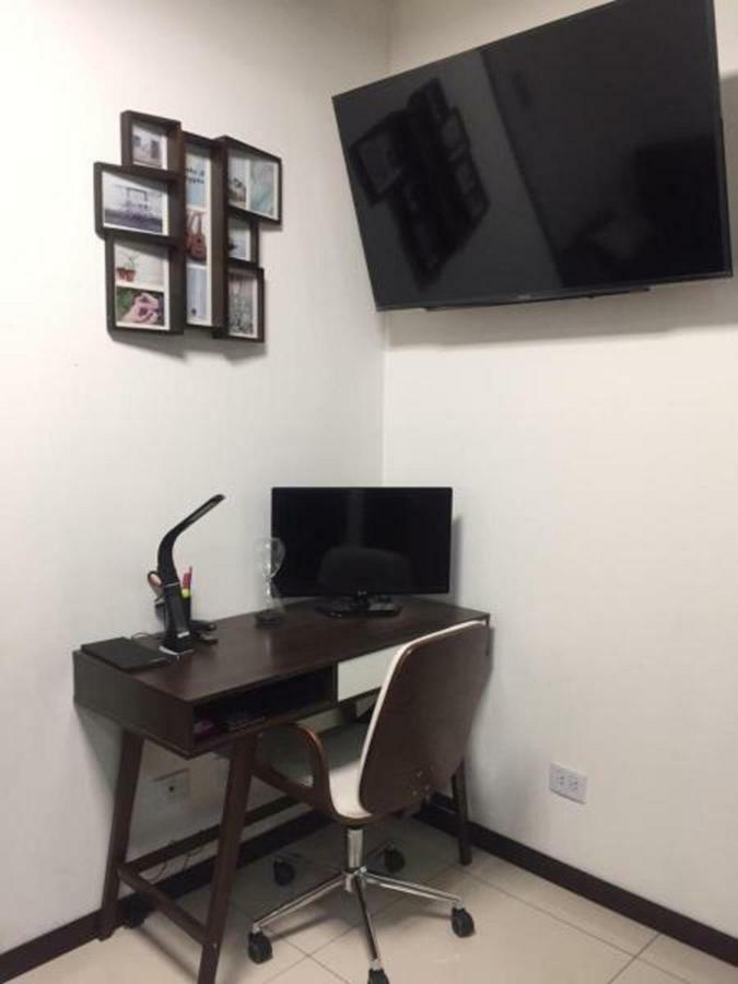 Hermoso Y Unico Apartamento Moderno, En Pleno Centro De Santa Cruz, Con Netflix Wi-Fi De 60 Mb, Estacionamiento Gratis Y Ac En Todos Los Ambientes Santa Cruz de La Sierra Eksteriør bilde